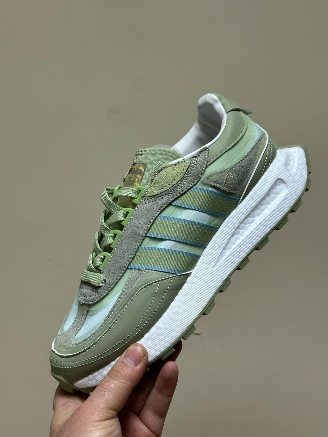 кроссовки adidas,кроссовки adidas originals retropy,кроссовки adidas retropy e 5,кроссовки adidas retropy,adidas originals кроссовки