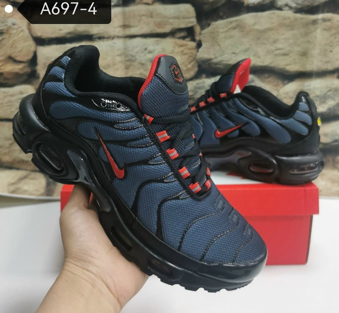 кроссовки nike air max tn plus,кроссовки мужские nike air max tn plus,nike tn air max plus black,кроссовки nike air max plus,кроссовки мужские nike air max tn