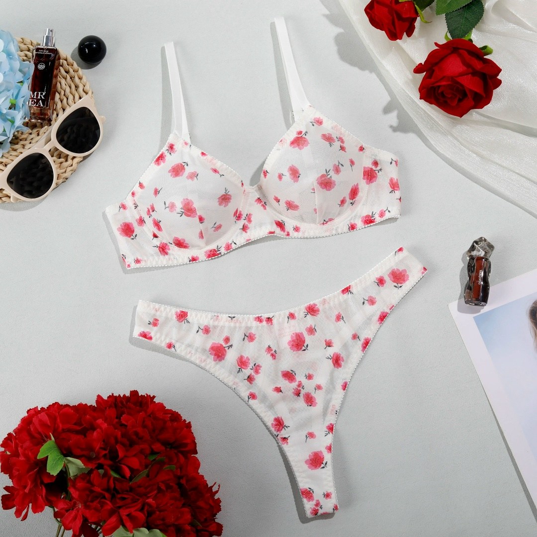 комплект нижнего белья женский,комплект нижнего белья,женское нижнее белье с цветочным принтом,нижнее белье женское сексуальное,соблазнительные трусики