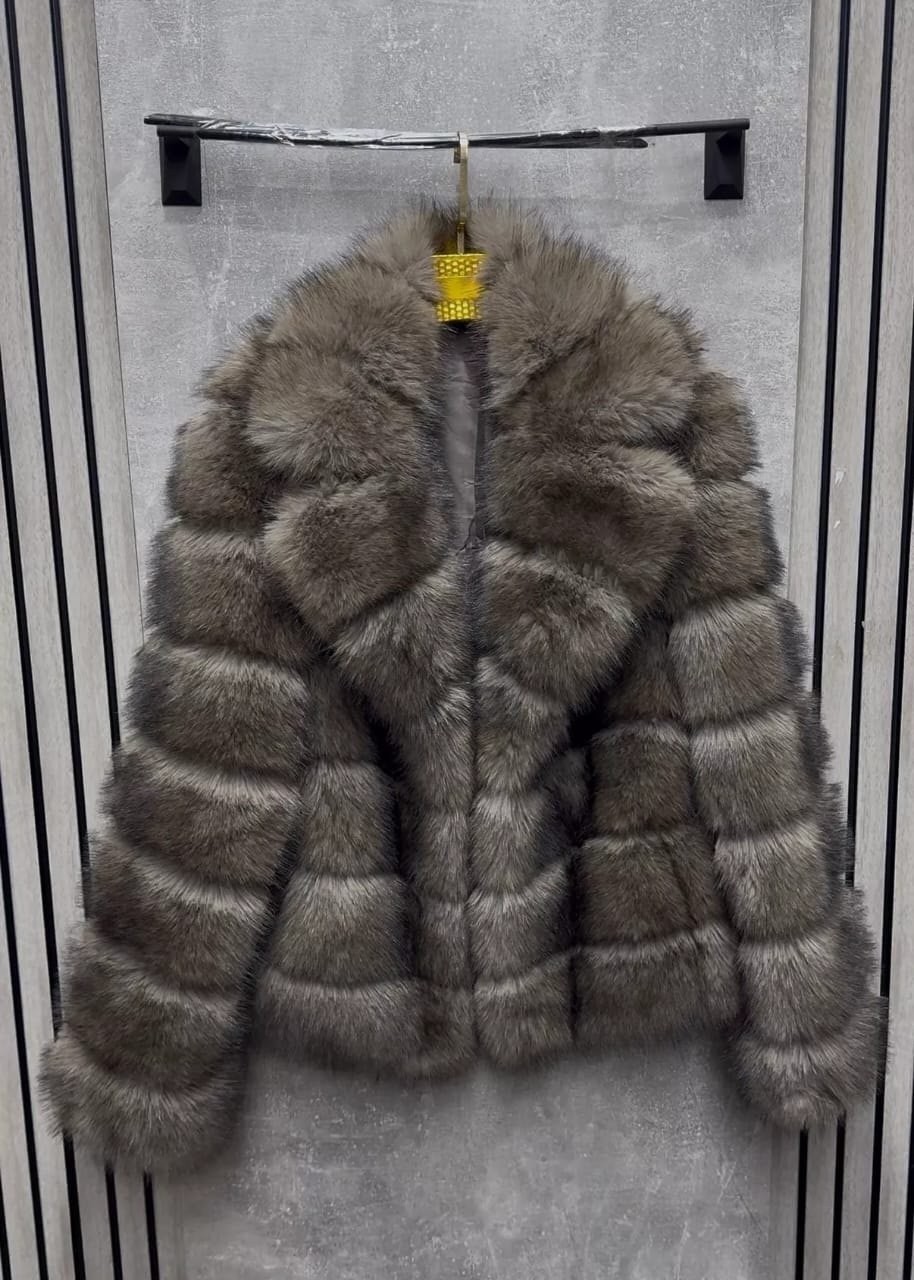 шуба из песца,женская шуба из натурального лисьего меха,шуба из песца с воротником,шуба из песца под соболя,песец шуба