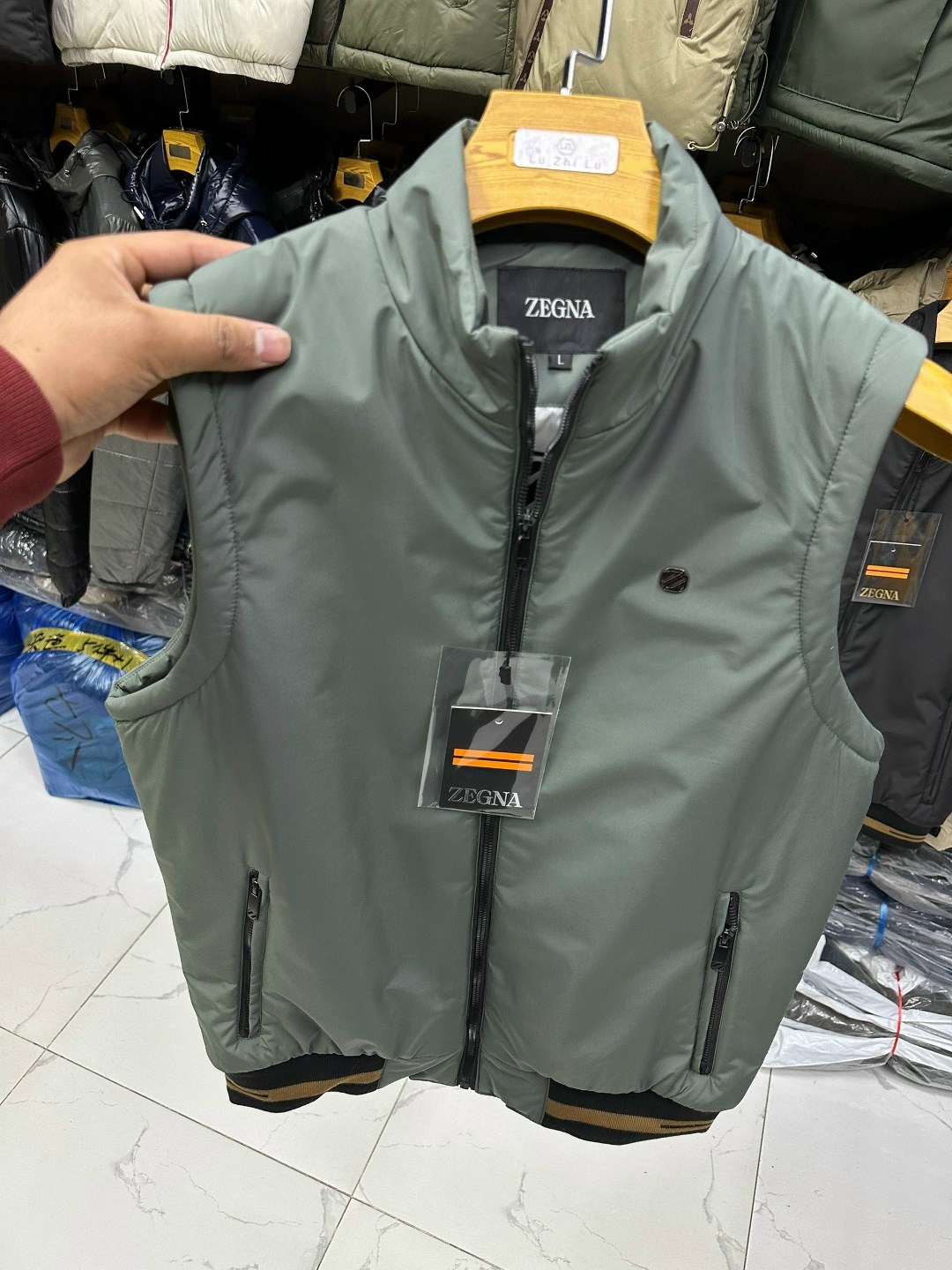 жилет мужской,жилетка мужская,жилет,жилетка,мужская безрукавка