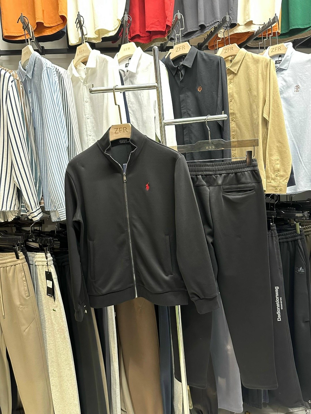 спортивный костюм brunello cucinelli,спортивный костюм kiton,мужской спортивный костюм polo ralph lauren,спортивный костюм polo ralph lauren,спортивные костюм