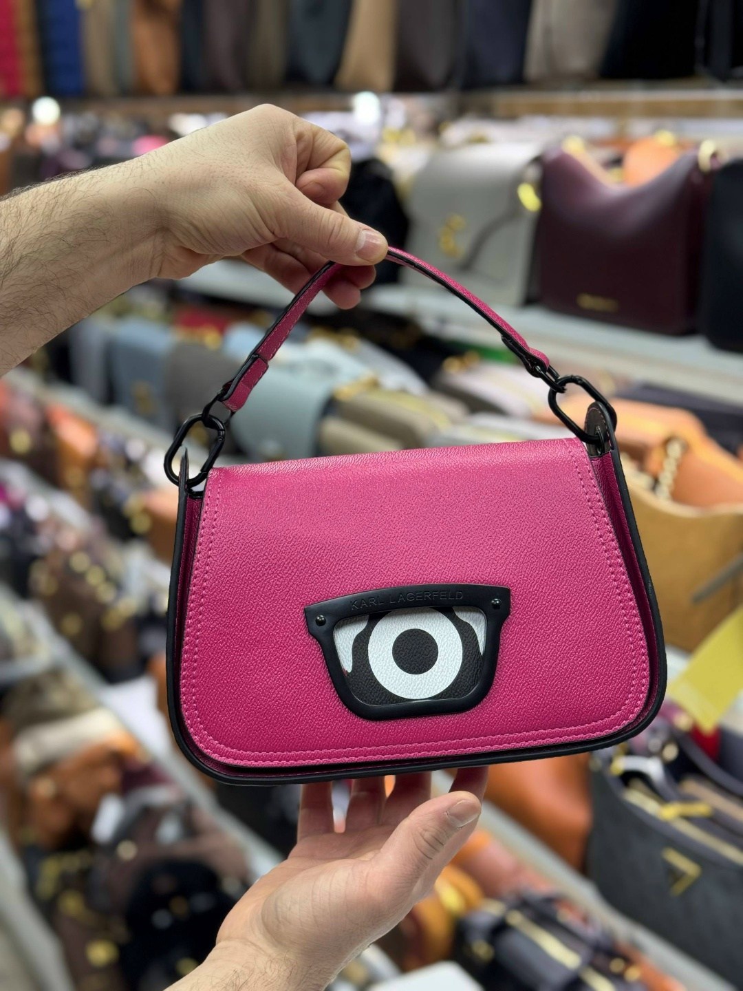 сумочки,сумка,сумка karl lagerfeld,сумка с глазами,сумки аксессуары