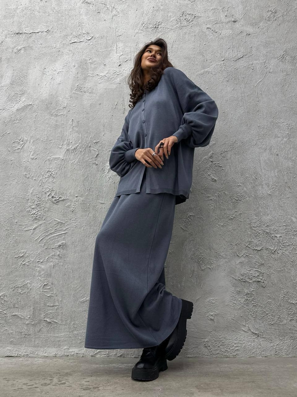 бежевый свитшот,бежевый джемпер,трикотажные костюмы,стильные костюмы,элегантный костюм