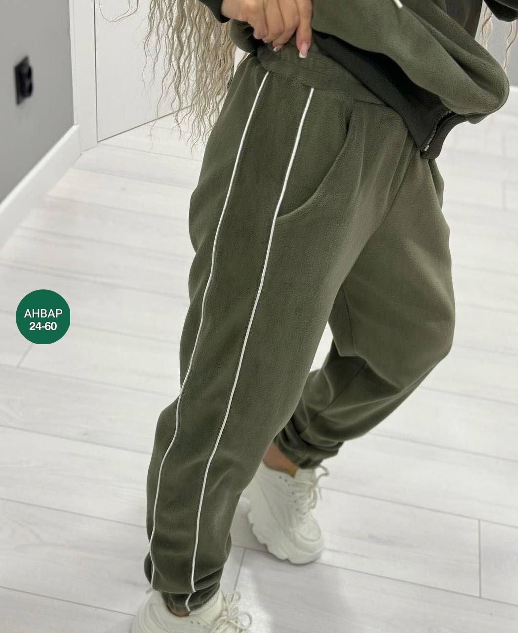 спортивный костюм,женский спортивный костюм,спортивный костюм велюровый,костюм спортивный велюровый женский,спортивный костюм женский на флисе