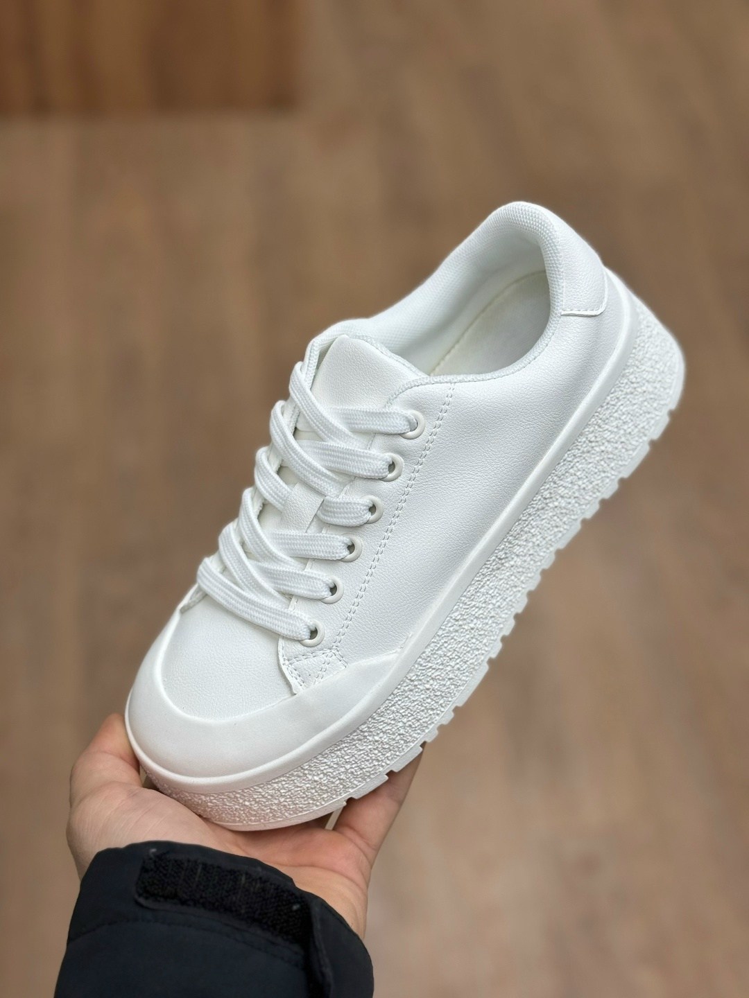 ,кроссовки женскиe,черные кроссовки,кеды классические, повседневные