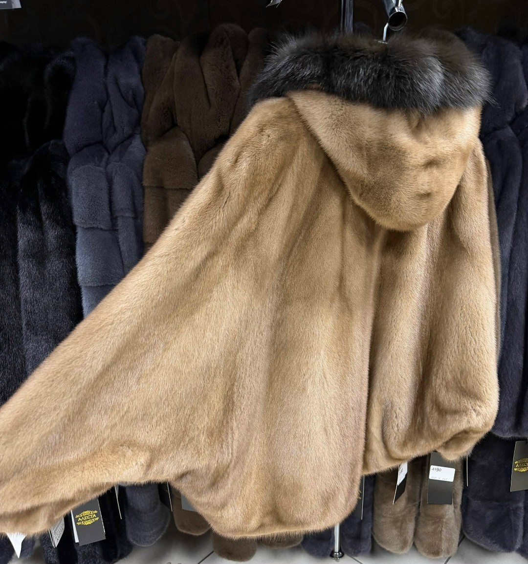 шуба норковая,полушубок saga furs royal mink,итальянская норковая шуба 48-50 р,женская шуба из натурального меха норки,шуба из норки