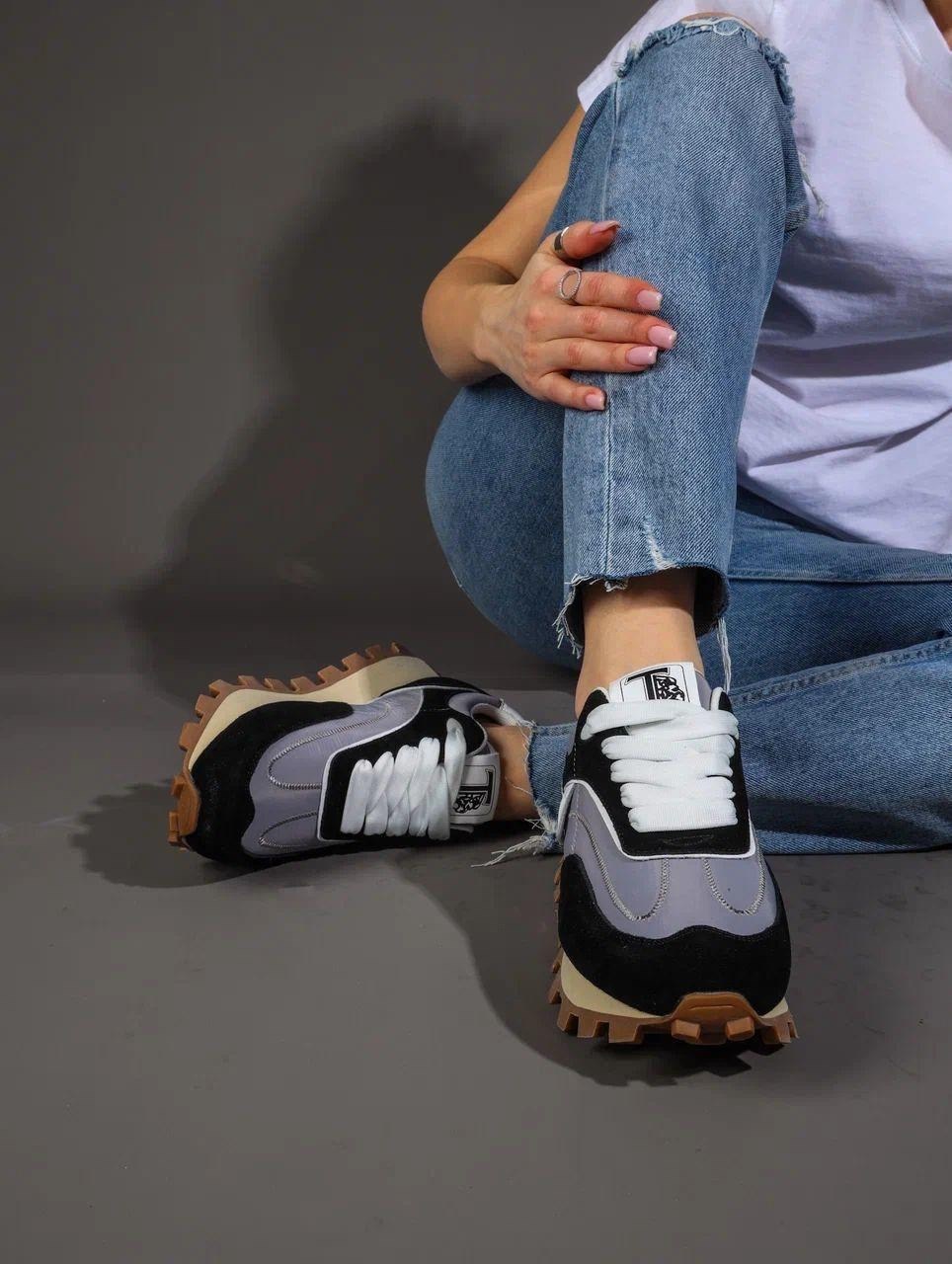 ,кроссовки женские,кроссовки удобные,кроссовки для женщин,модные кроссовки