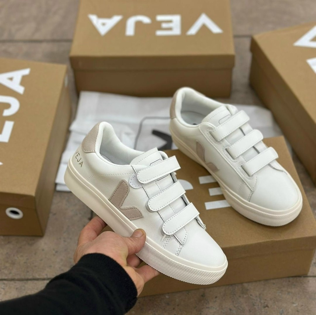 ,спортивная ,кроссовки veja,белые кроссовки,женские кроссовки