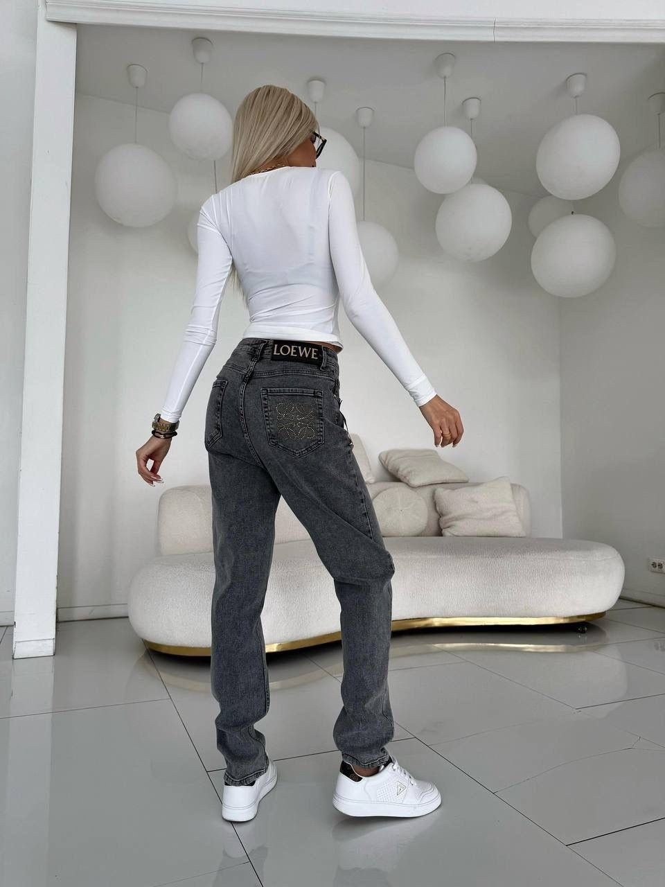 стильные джинсы,джинсы женские,джинсы loewe,джинсах,джинсы стиль