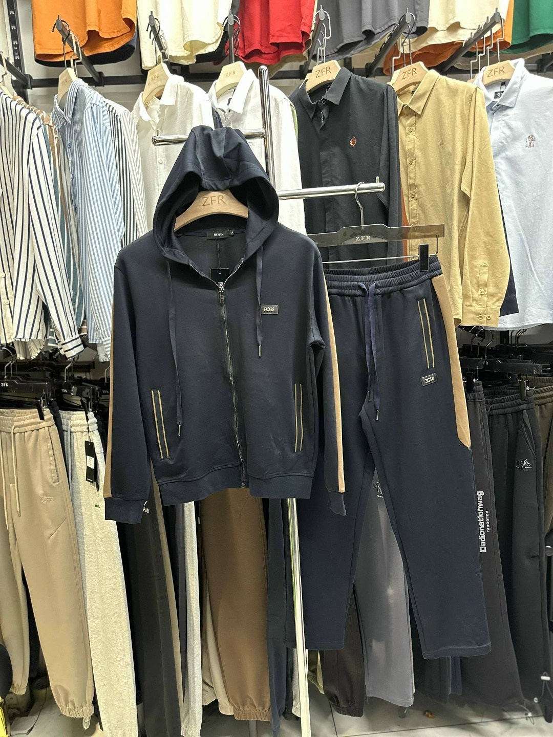 спортивный костюм brunello cucinelli,спортивный костюм мужской brunello cucinelli,костюм спортивный,мужской спортивный костюм,спортивный костюм dolce&gabbana