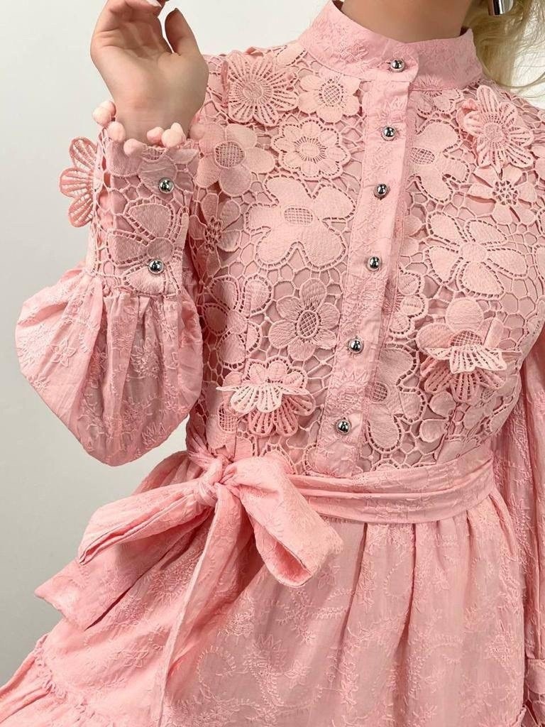 платье с кружевами,кружевное платье,кружевное платье с оборками,платье модное,платье стильное