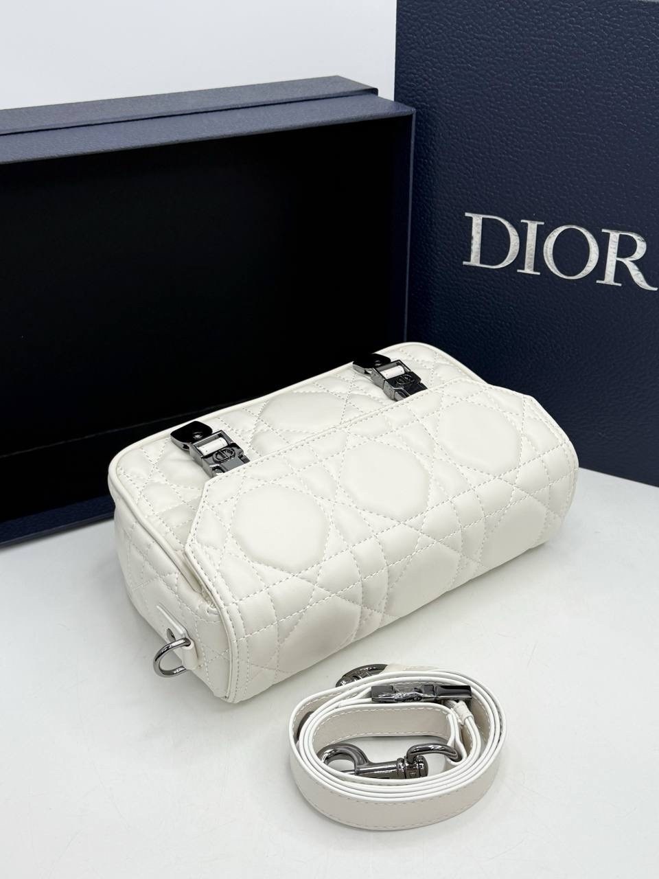 сумка dior,сумка женская dior,сумка женская christian dior,сумка диор,сумка кристиан диор белая