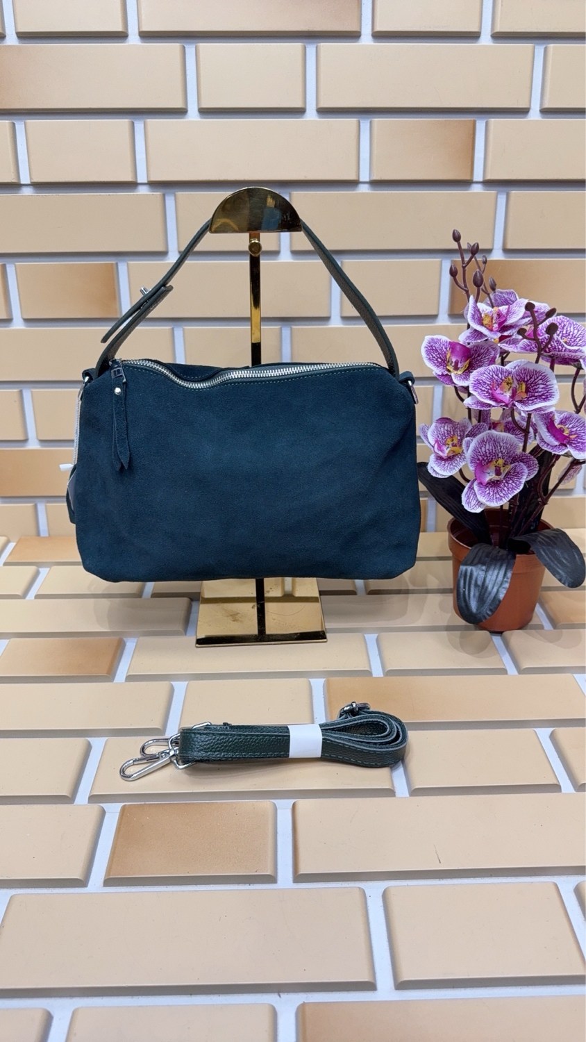 сумка замшевая,сумка хобо небольшая замшевая gu.sa,замшевая сумка женская,женская сумка замшевая черная,сумка женская натуральная замша adel-324/2в отделка иск/кожа