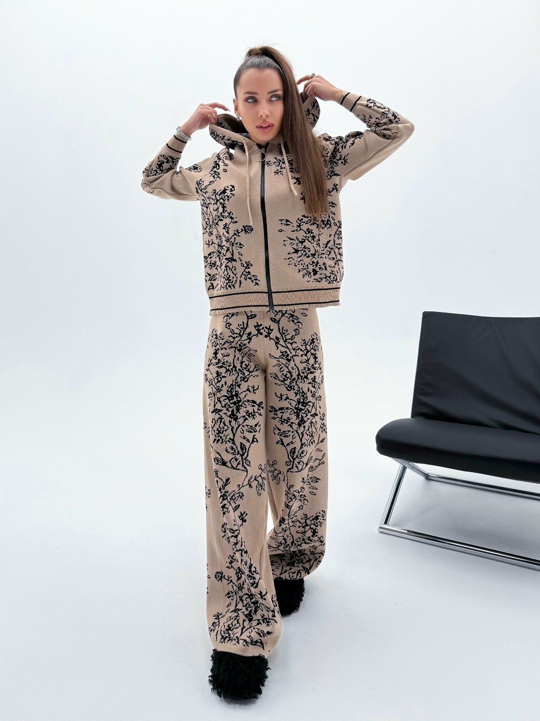 костюм с принтом,костюм трикотажный,спортивные костюмы женские,женские костюмы,женский трикотажный костюм из двух предметов