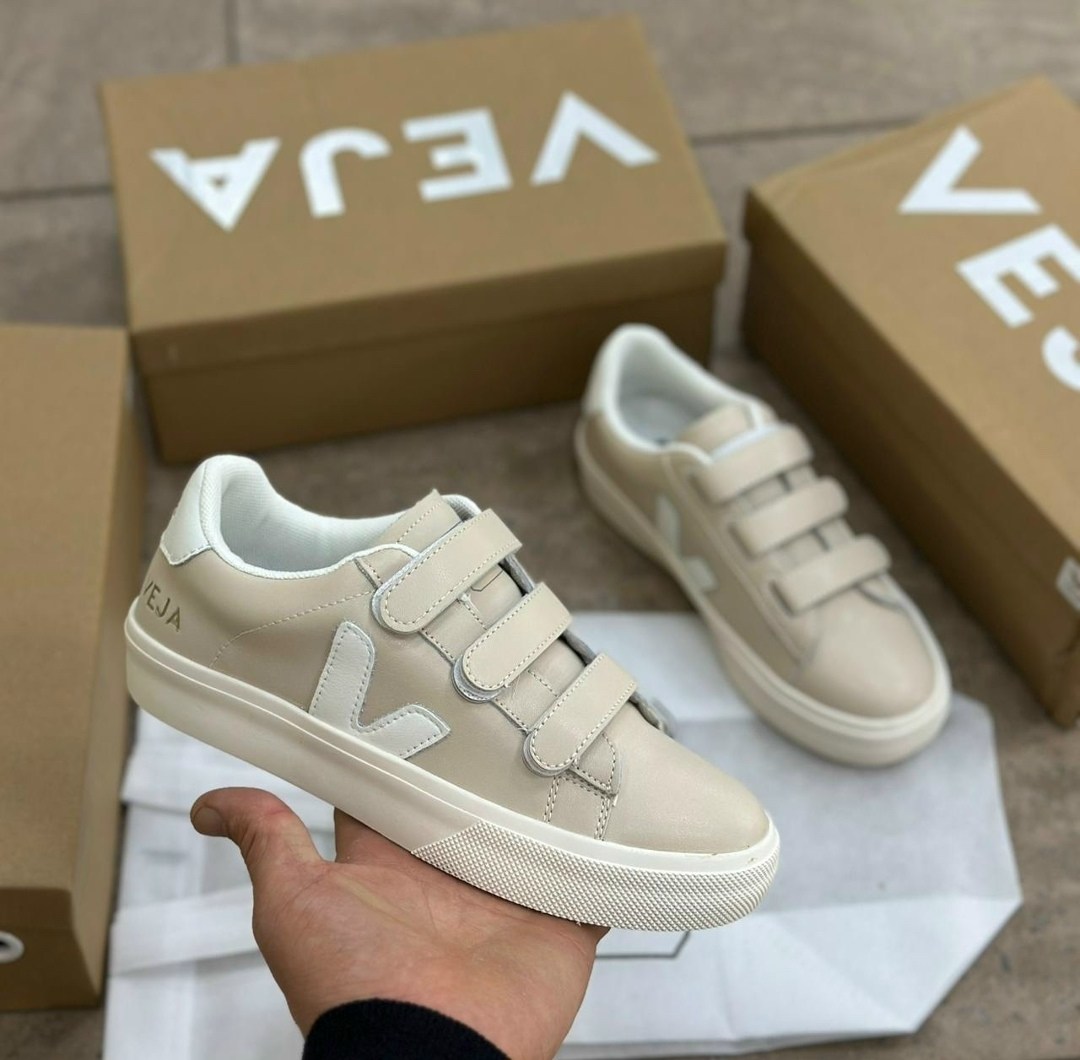 ,спортивная ,кроссовки veja,белые кроссовки,женские кроссовки