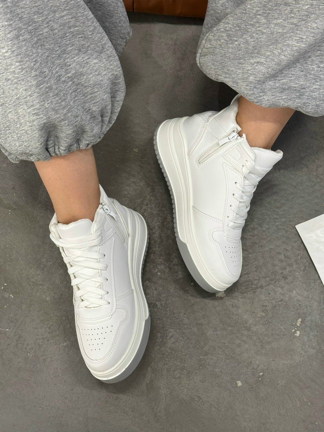 зимние кроссовки женские белые высокие,кроссовки женскиe,,кроссовки женские зимние белые dim&art shop,кроссовки женские зимние