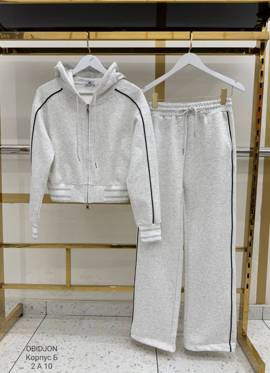 спортивный костюм brunello cucinelli,женские спортивные костюмы,спортивный костюм,костюм спорт шик,костюм спорт