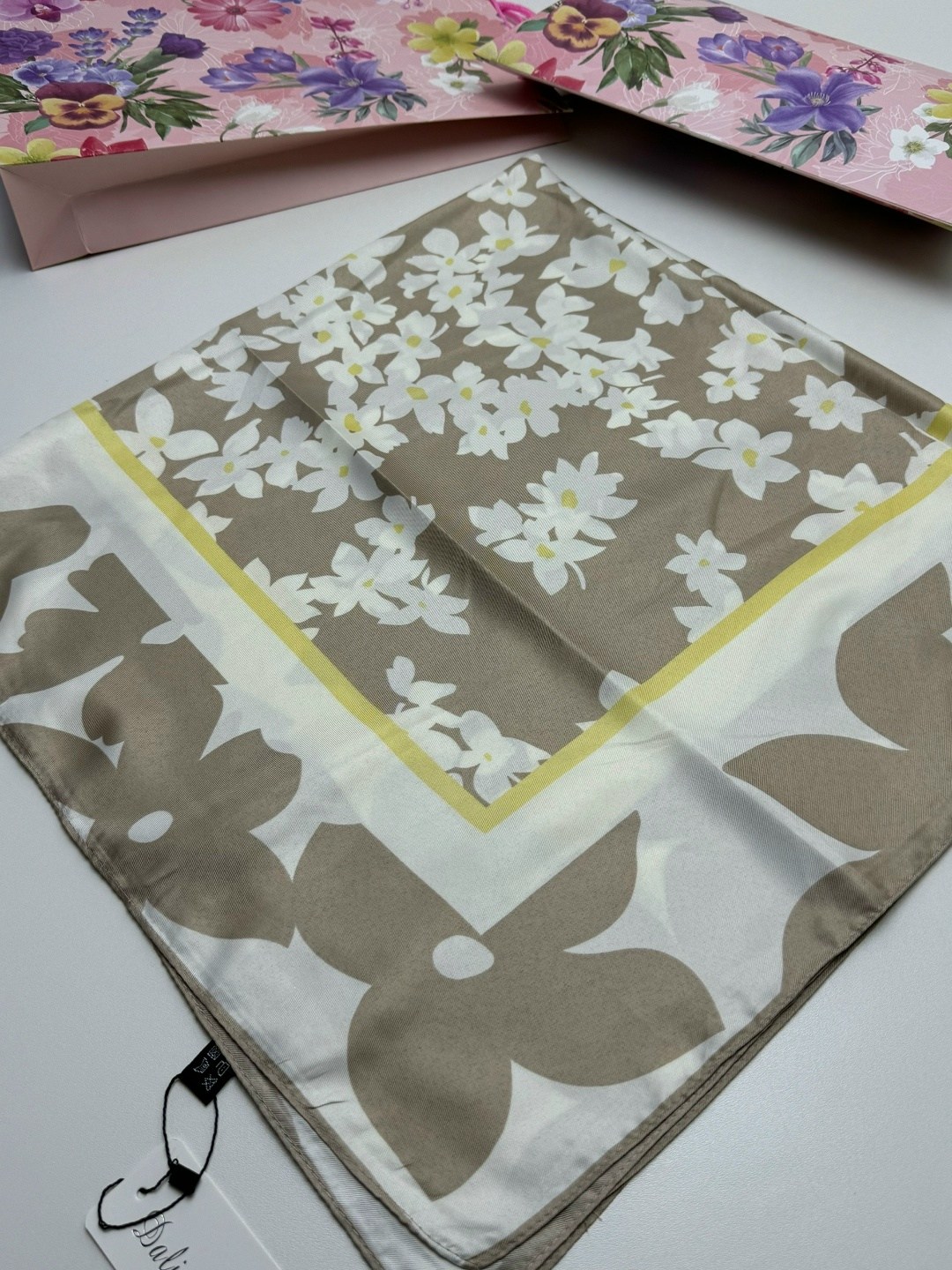 платки женские,платки шелковые,платки шарф,платка,платки шанель