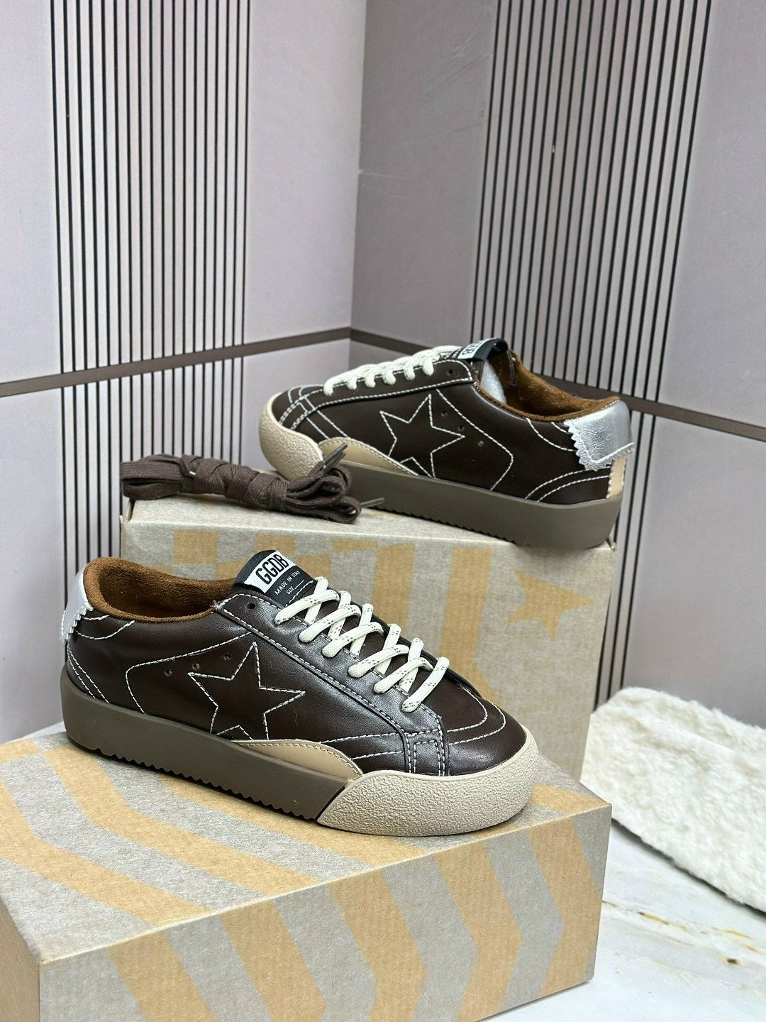 ,кеды golden goose,женские кроссовки,кеды,низкие кроссовки