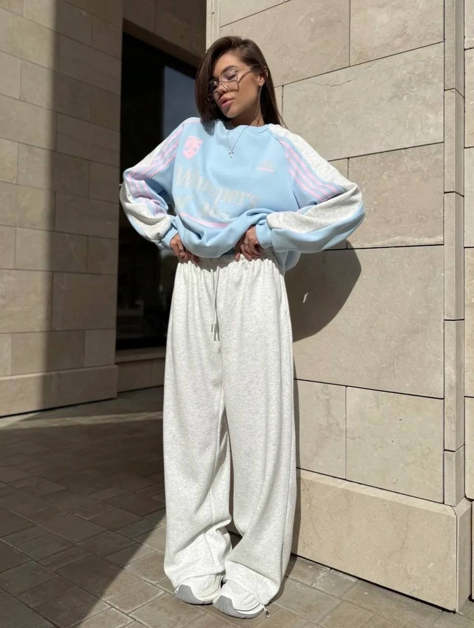 свитшот и брюки,спортивные костюмы двойка,спортивная одежда,спортивный костюм,стильная одежда