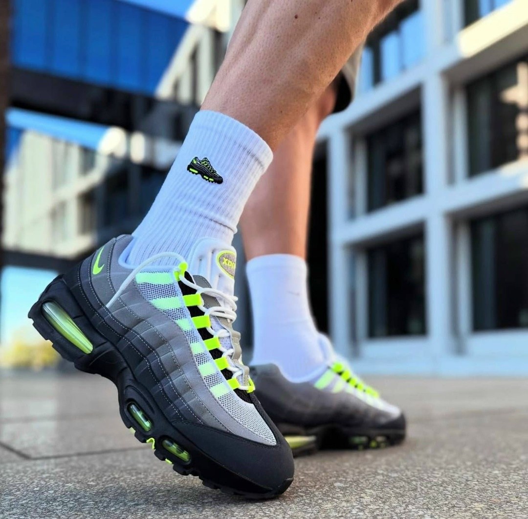 nike air max 95,nike air max 95 neon,найк аир макс 95,кроссовки nike air max 95,nike air max 95 og