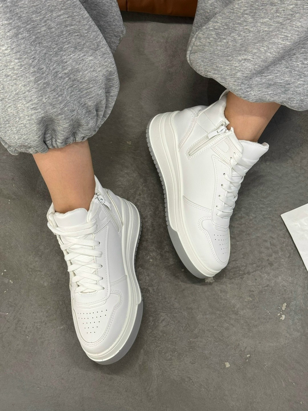 ,кроссовки женскиe,зимние кроссовки женские белые высокие,кроссовки женские зимние белые dim&art shop,кроссовки женские зимние