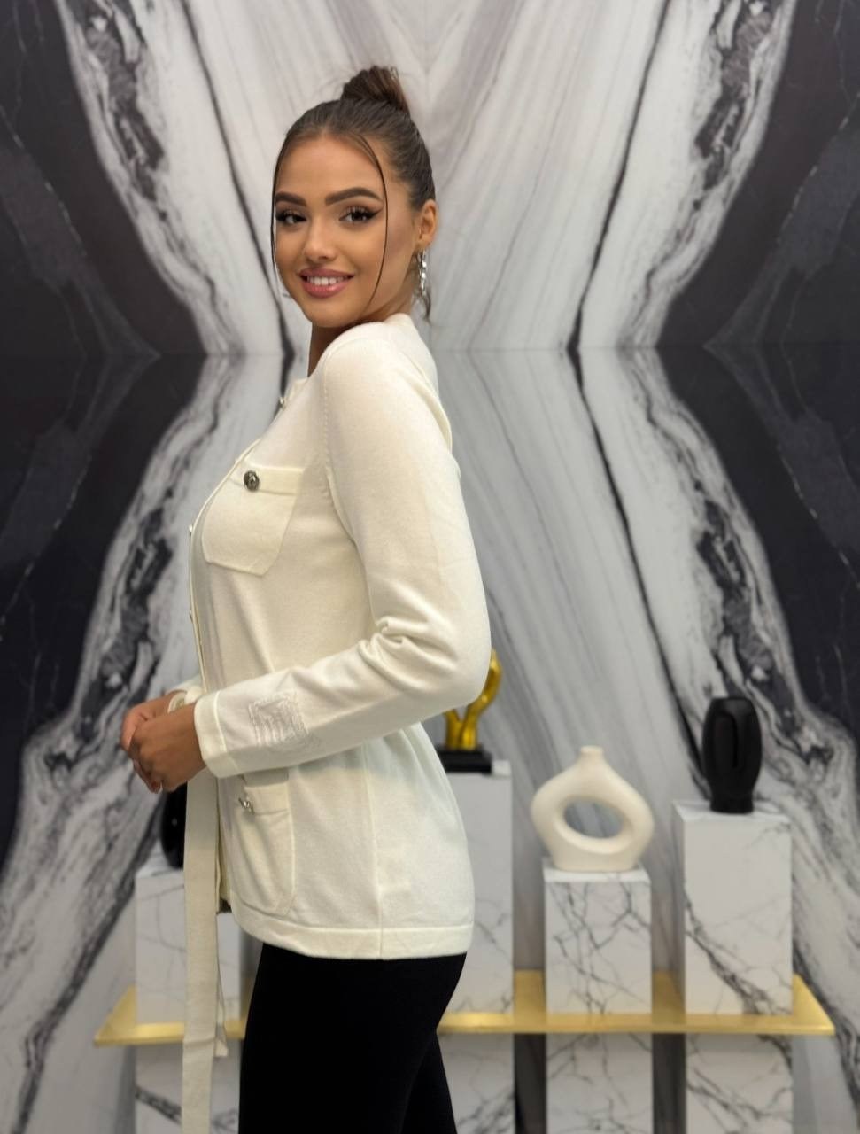 девушка,женщин,девушка стиль,макияж красота,джемпера женские