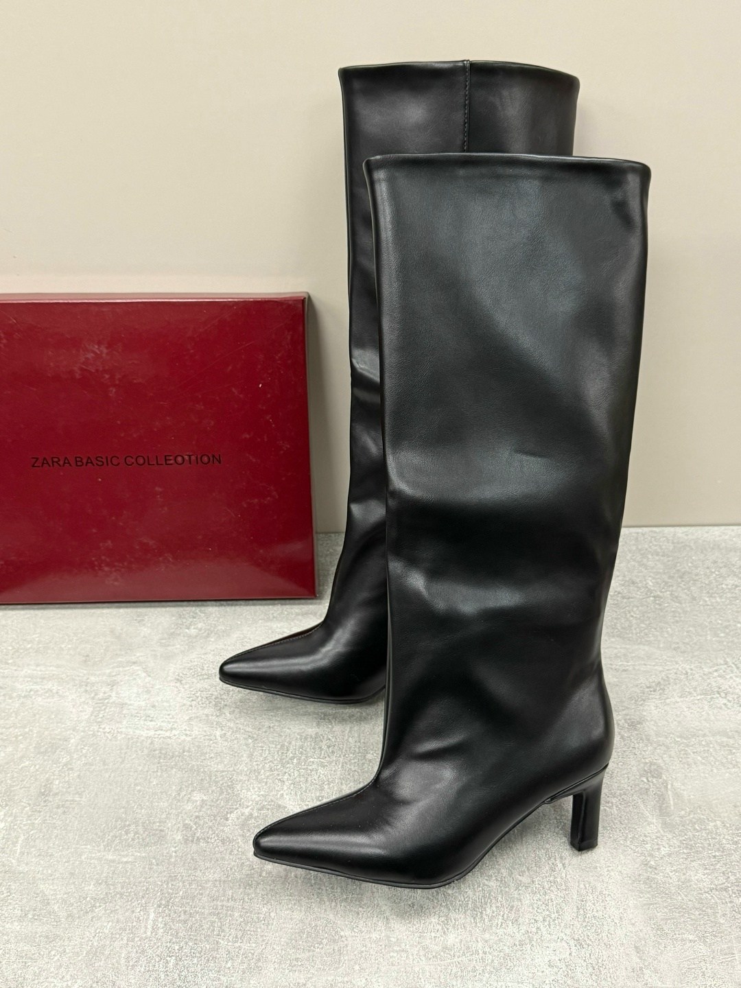 сапоги до колена на высоком каблуке с острым носком,женские сапоги до колена из натуральной кожи,модные сапоги,высокие сапоги,модные женские современные сапоги до колена с острым носком и туфлями на н