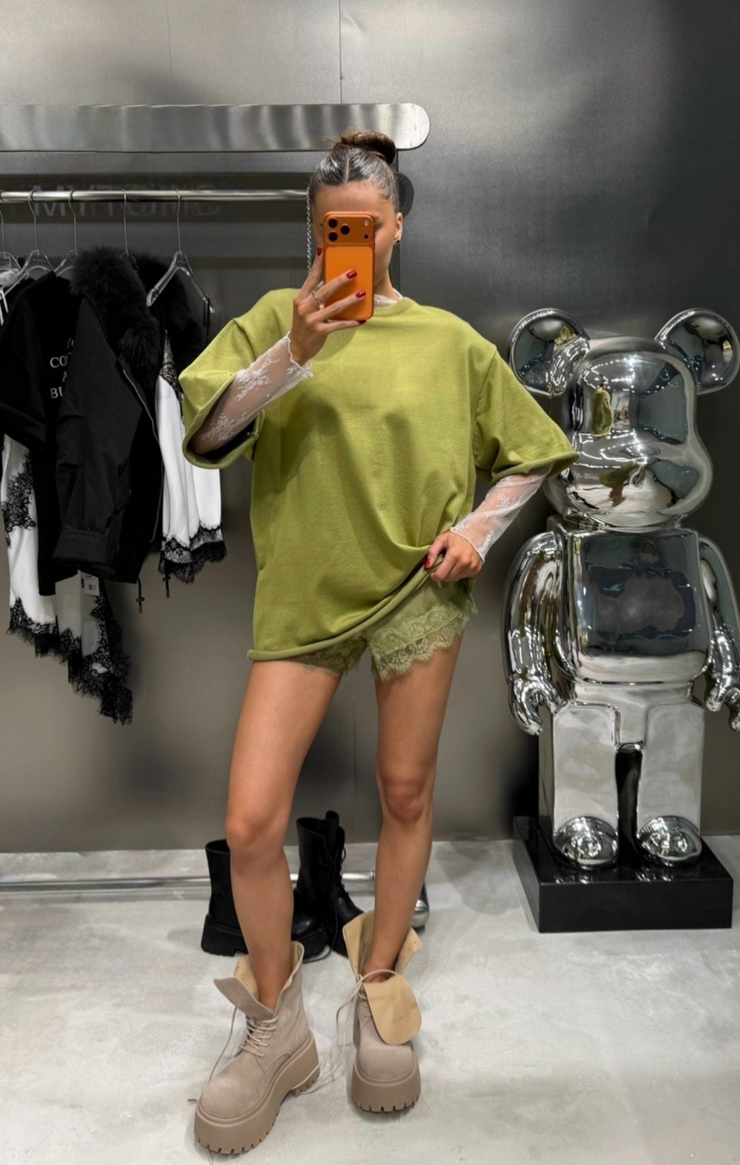 футболки женская оверсайз,платье-футболка женское оверсайз молочного цвета,платье-футболка женское оверсайз красное,платье-футболка женское прямого кроя оверсайз,оверсайз в одежде