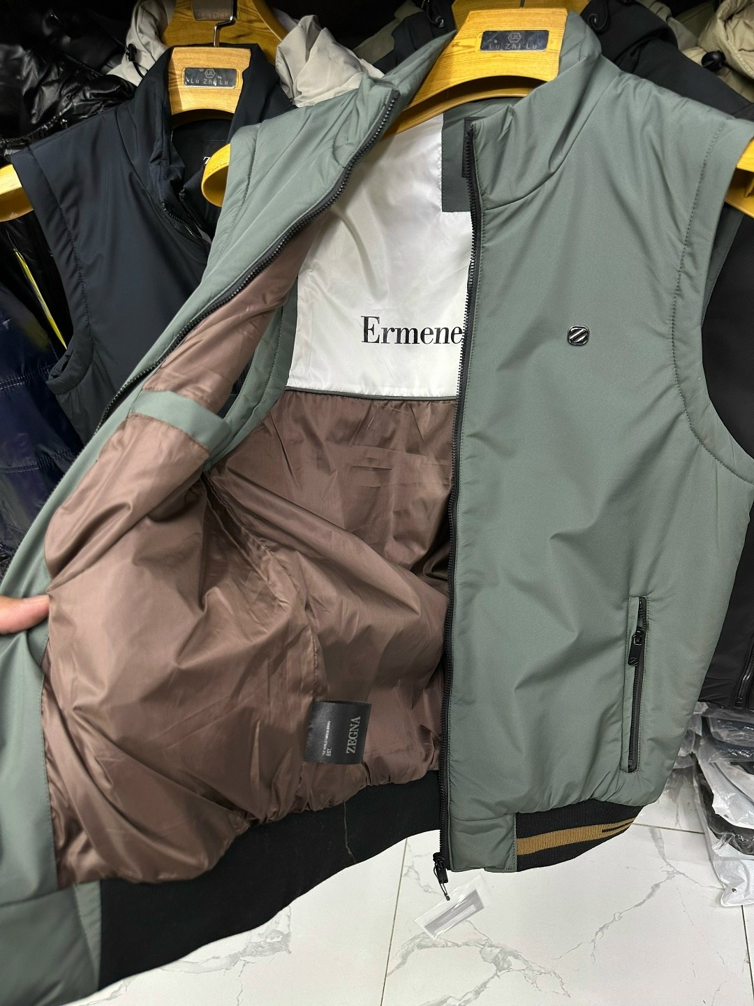 жилет мужской,жилетка мужская,жилет,жилетка,мужская безрукавка