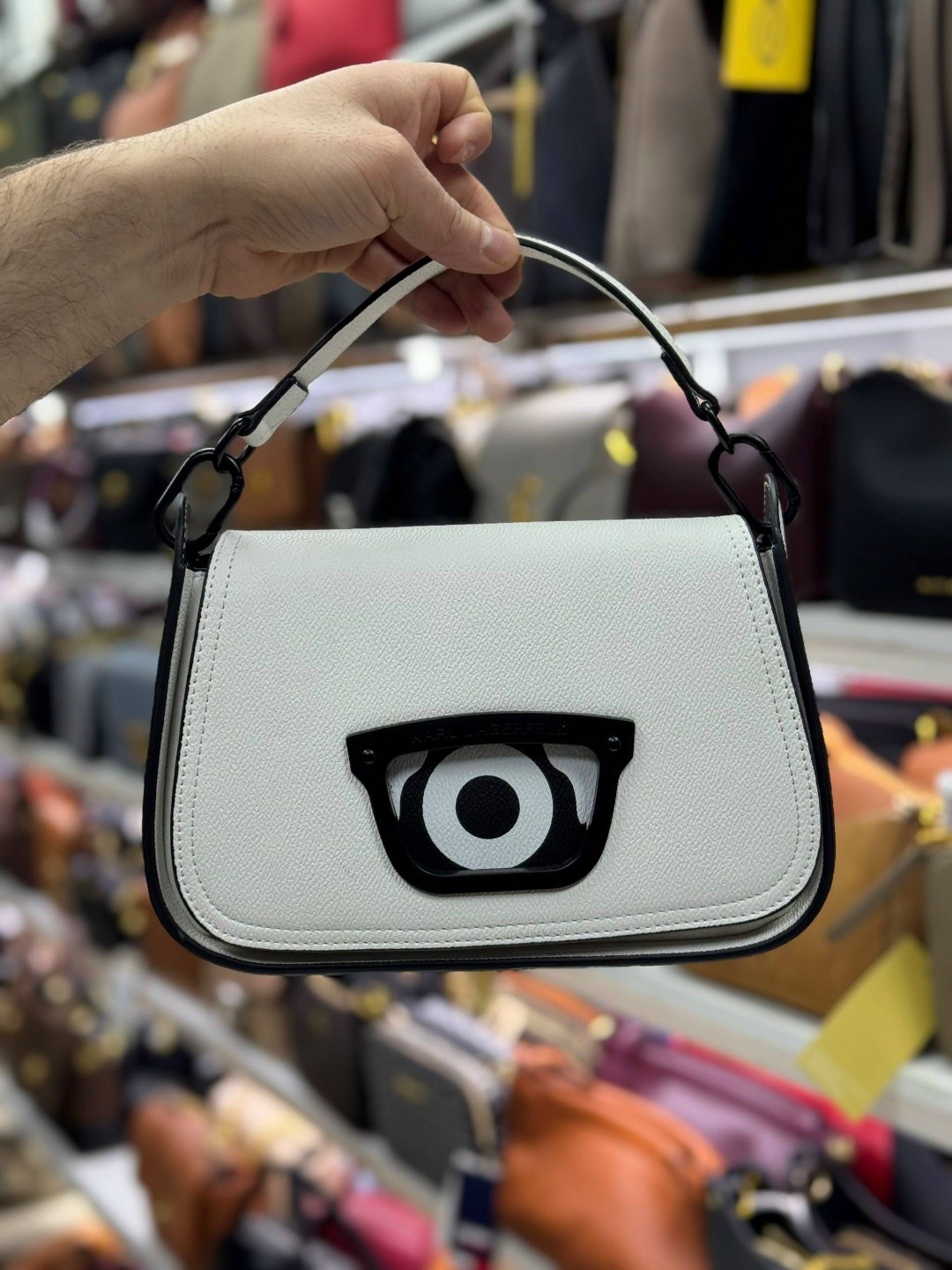 сумка karl lagerfeld,модная сумочка,сумка,сумка модная,сумка с глазами