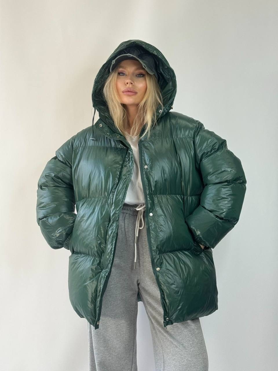куртка оверсайз,пуховики оверсайз,зеленый пуховик,пуховик,куртка пуховик