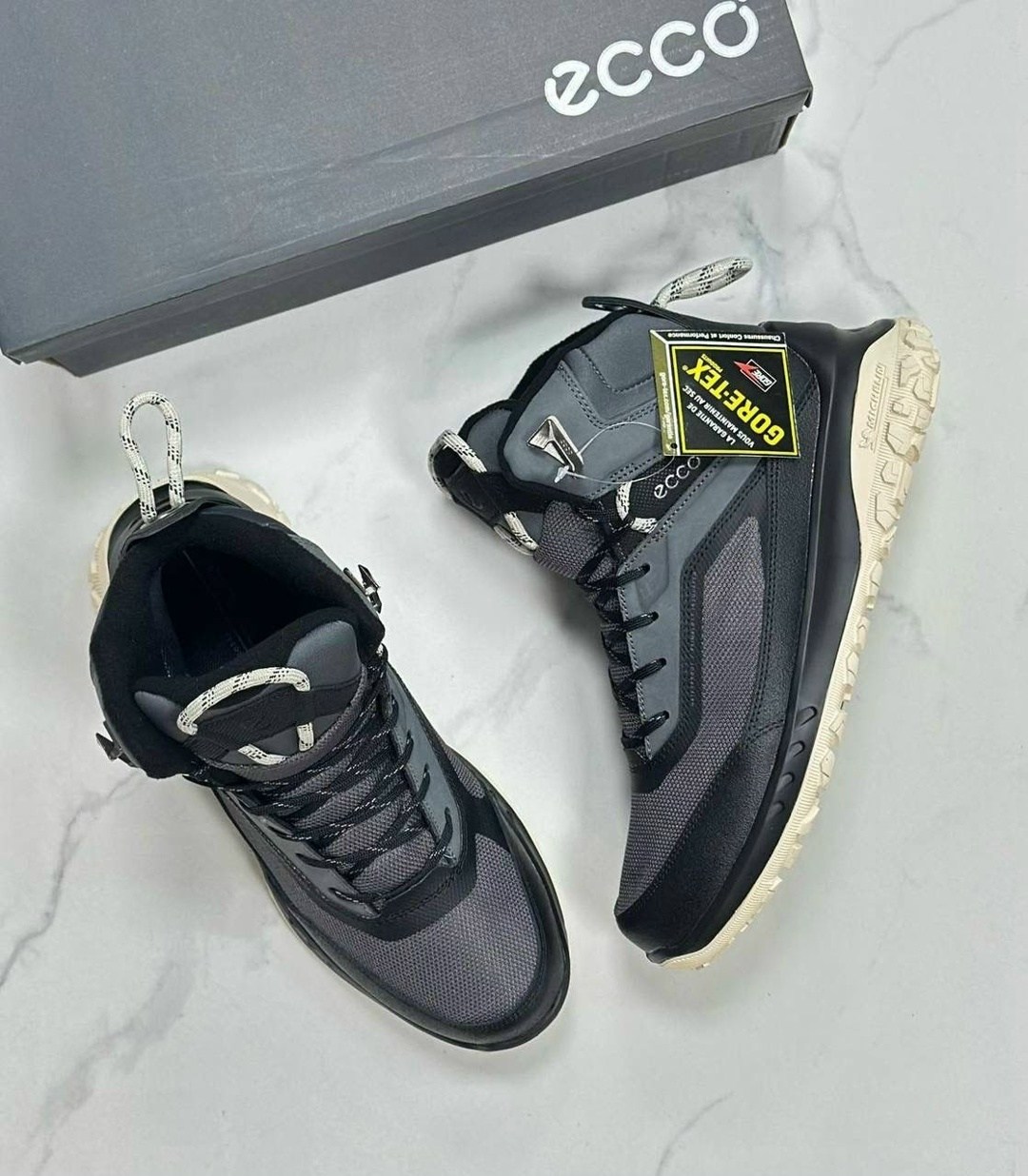 зимние ботинки ecco ult trn mid leather цвет black/grape leaf,ботинки ecco зимние,ботинки мужские ecco 824314 черные 42 eu,кроссовки ecco,ecco ult trn