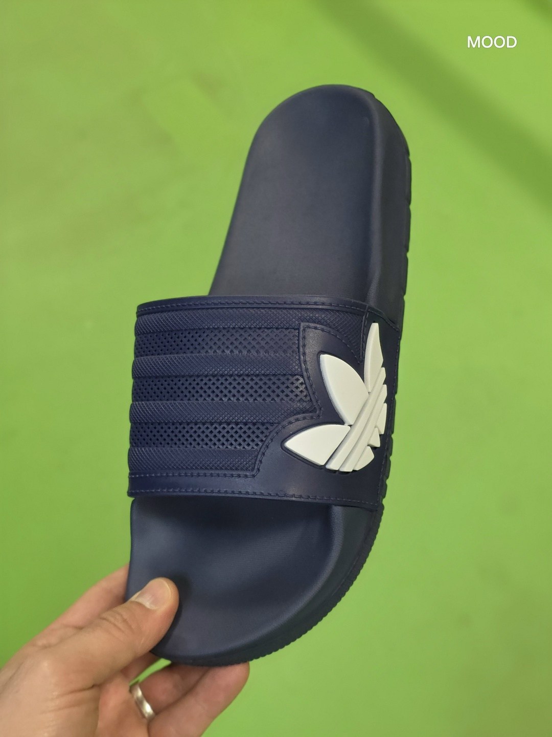 шлепанцы adidas,сланцы adidas,шлепанцы adidas adilette comfort,тапки мужские adidas,