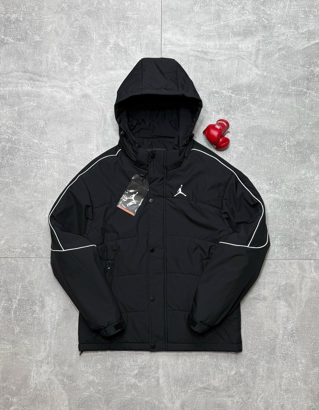 куртка-пуховик jordan essential puffer da9806-010,куртка jordan,куртка jordan essentials,куртка для мужчин холлофайбер,куртка демисезонная