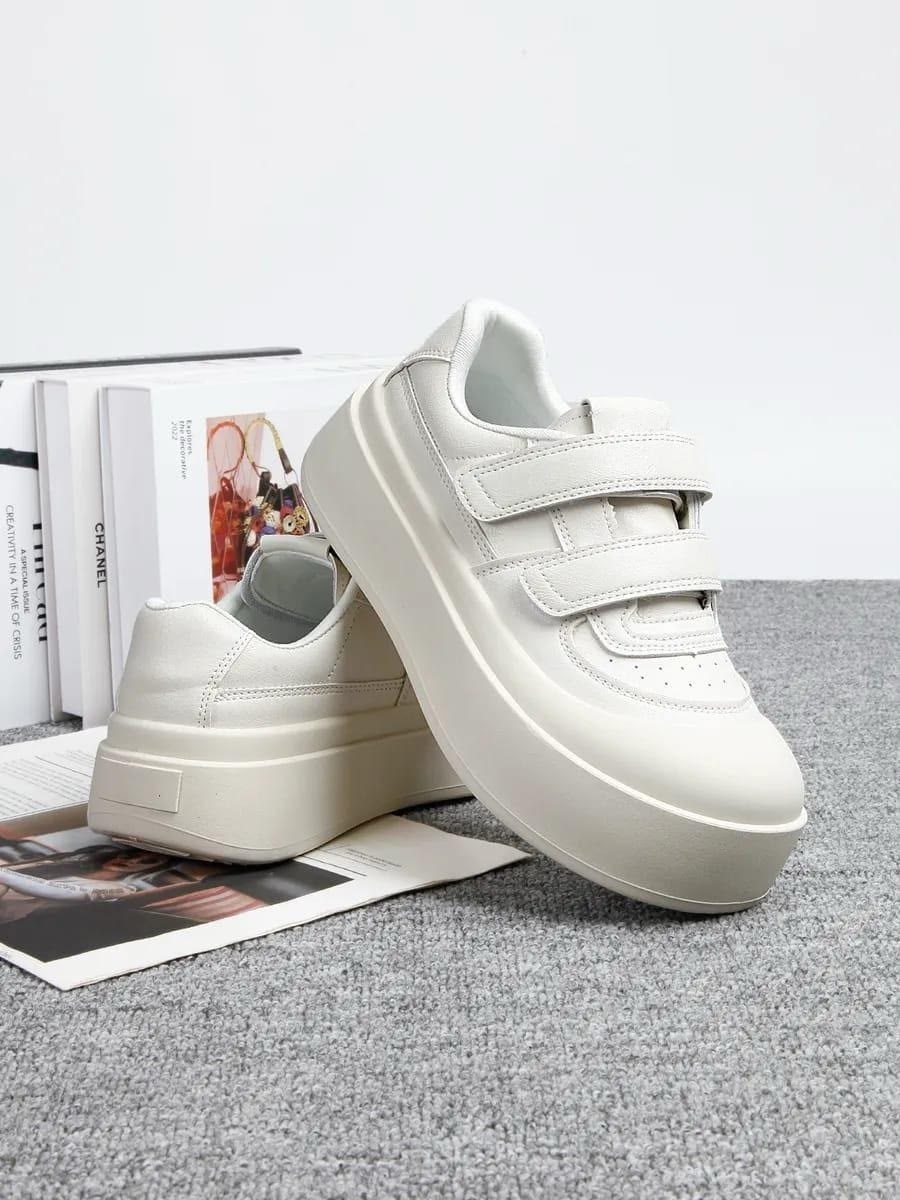 ,женские кроссовки,женская спортивная ,женские кроссовки белые,спортивная