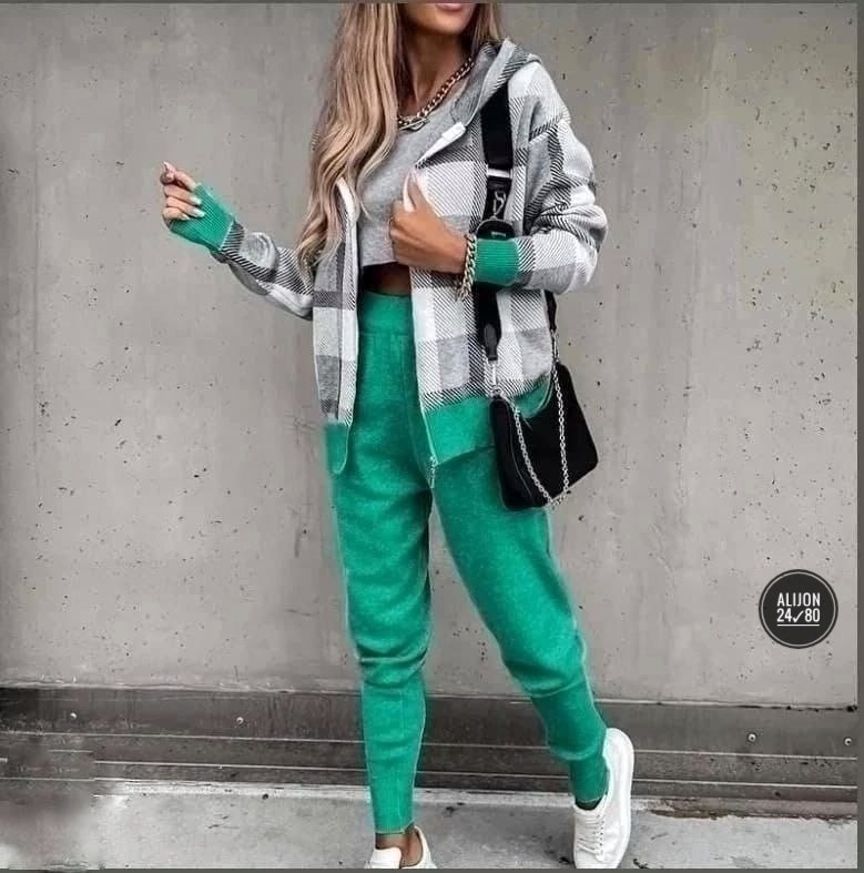 костюм тройка спорт шик,модные костюмы,костюм на флисе,женский спортивный костюм на флисе,трикотажные костюмы