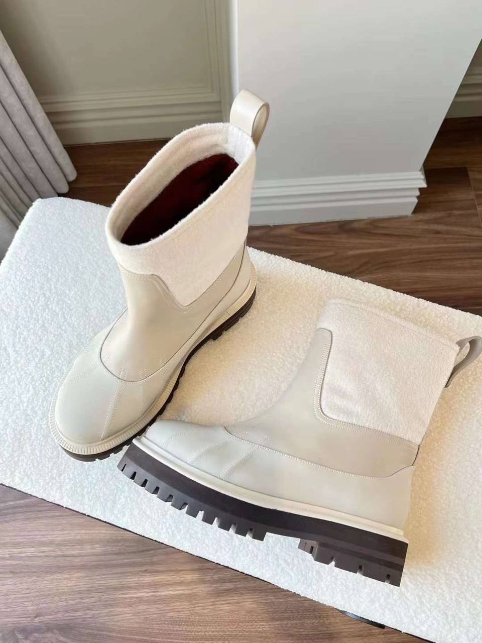 полусапоги loro piana,ботинки loro piana,зимние женские сапоги,lavorazione artigiana сапоги женские,ботинки белые зимние