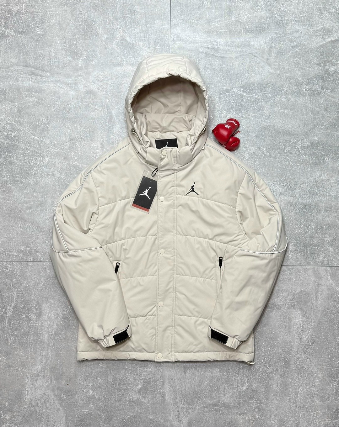 куртка-пуховик jordan essential puffer da9806-010,куртка jordan,куртка jordan essentials,куртка для мужчин холлофайбер,куртка демисезонная