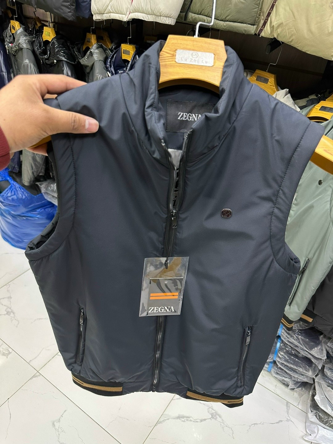 жилет мужской,жилетка мужская,жилет,жилетка,мужская безрукавка