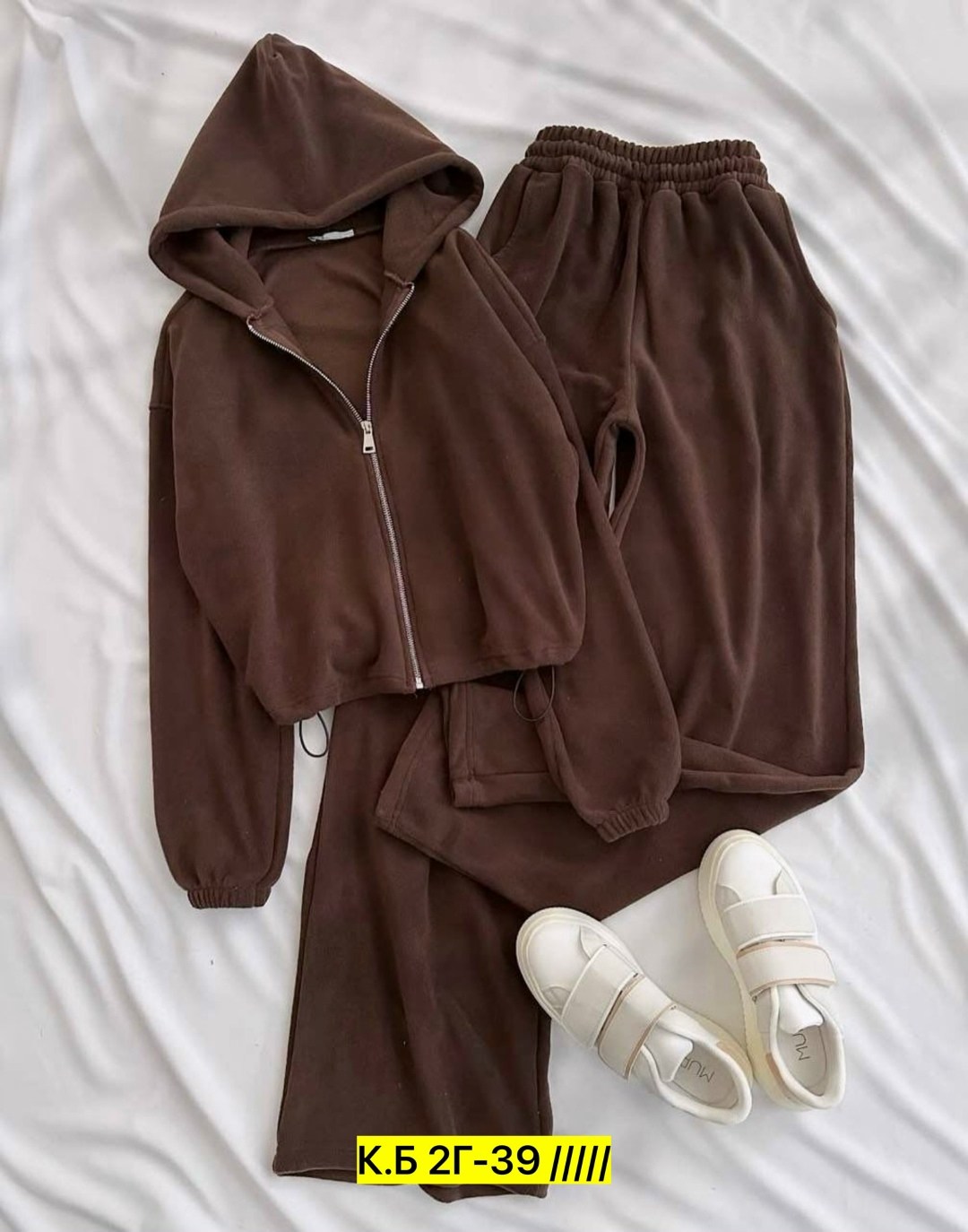 cпортивный костюм женский на флисе,костюм женский на флисе,костюм белый,костюм спортивный,спортивные костюмы на флисе