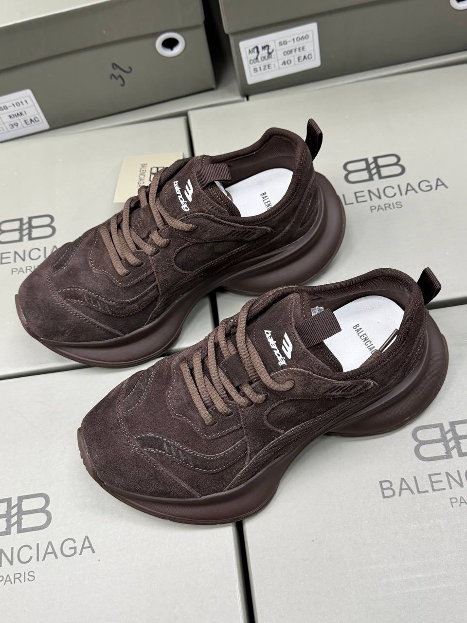 ,кроссовки зара замшевые,кроссовки женскиe,бежевые кроссовки,замшевые кроссовки