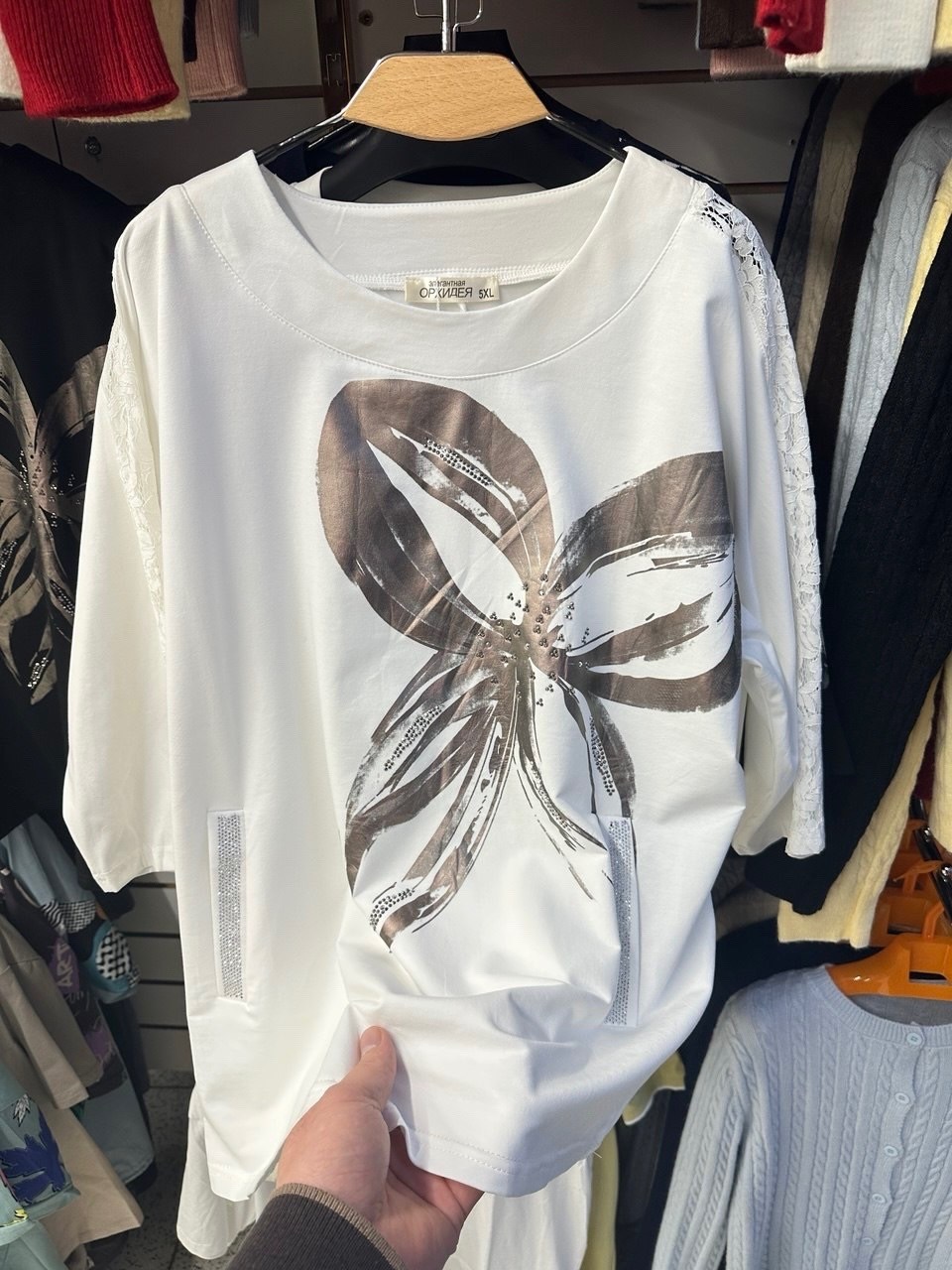 женская футболка больших размеров,футболки женская,футболки больших размеров,футболки модные,женская футболка белая