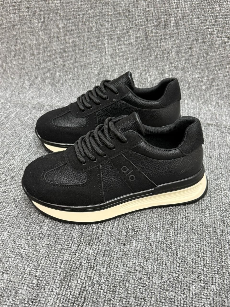 ,женские кроссовки,кроссовки liu jo,кроссовки женские liu jo,кроссовки повседневные