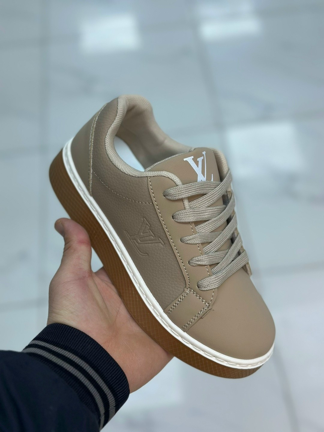 ,кроссовки женские louis vuitton,кроссовки женскиe,кеды луи виттон женские,кеды луи виттон