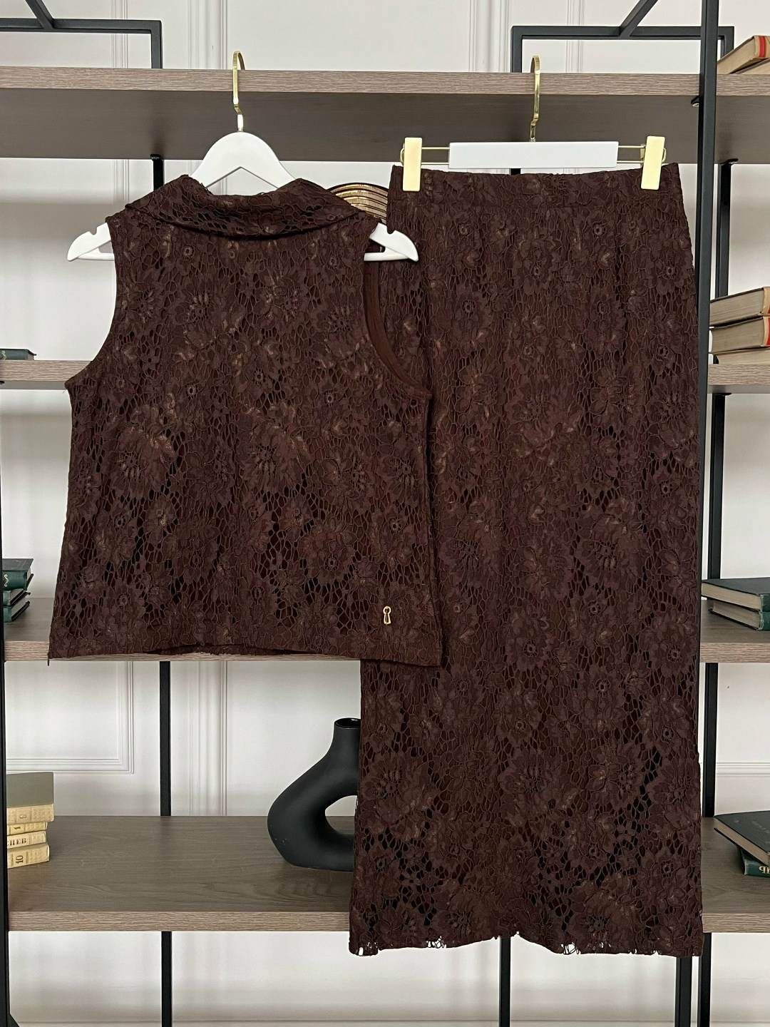 женские костюмы с юбкой,костюм с юбкой,юбка кружевная,костюм женский