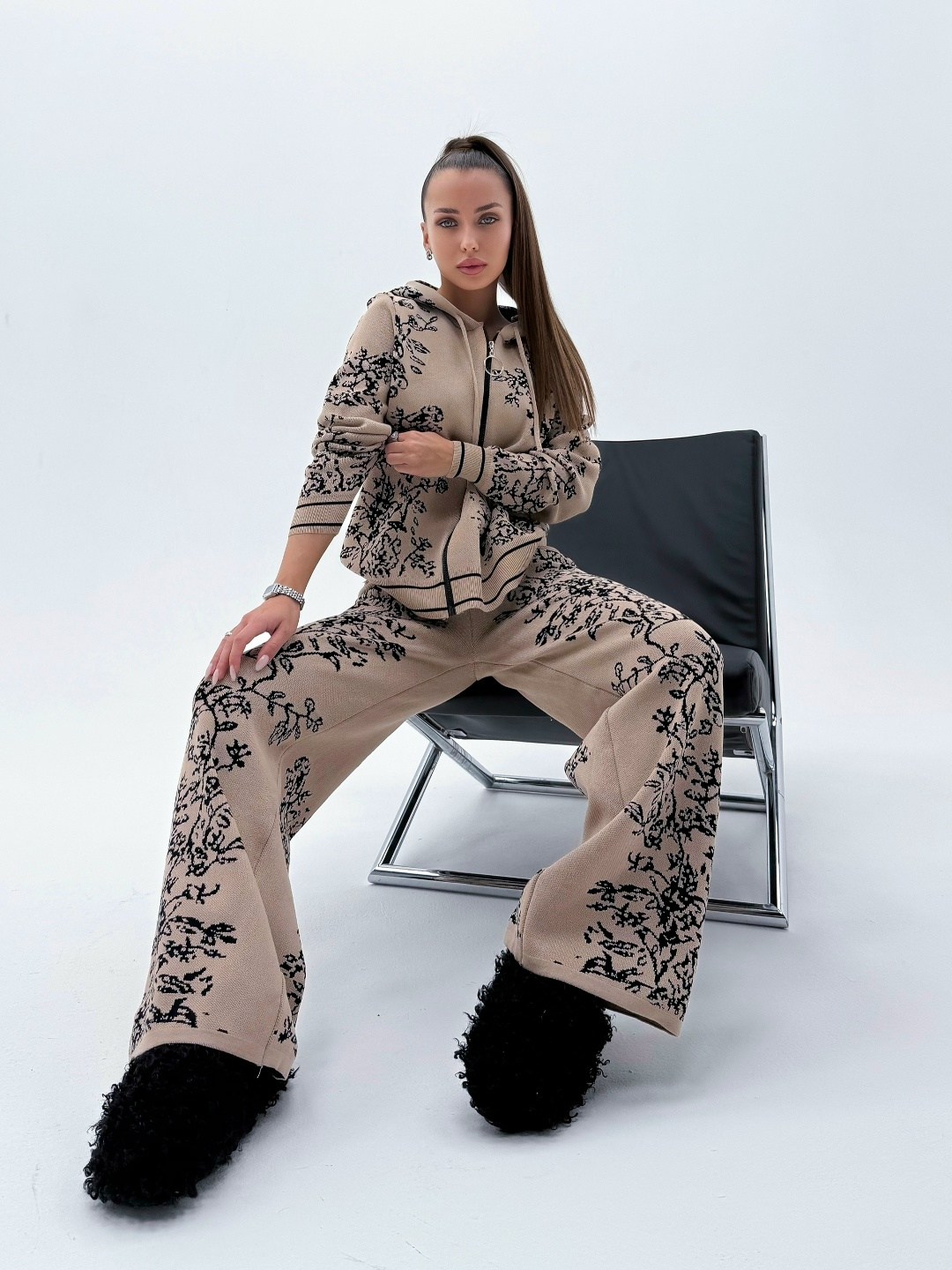 костюм с принтом,костюм трикотажный,спортивные костюмы женские,женские костюмы,женский трикотажный костюм из двух предметов