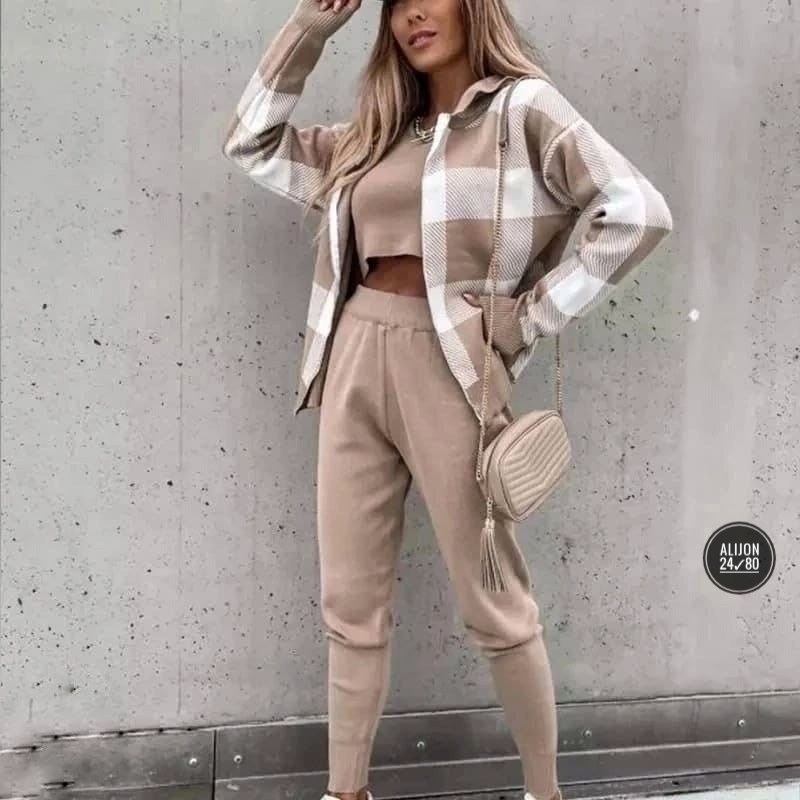 костюм тройка спорт шик,модные костюмы,костюм на флисе,женский спортивный костюм на флисе,трикотажные костюмы