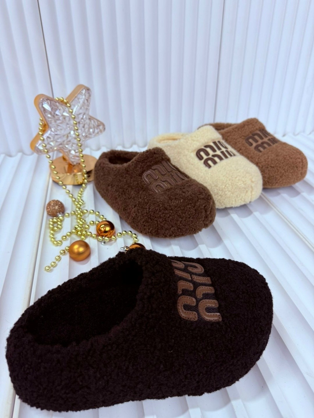 ,женские домашние тапочки,тапочки модные,домашние тапочки,женские тапочки